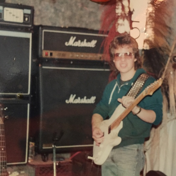 Meet your Posher, Rob - Picture 1 of 1